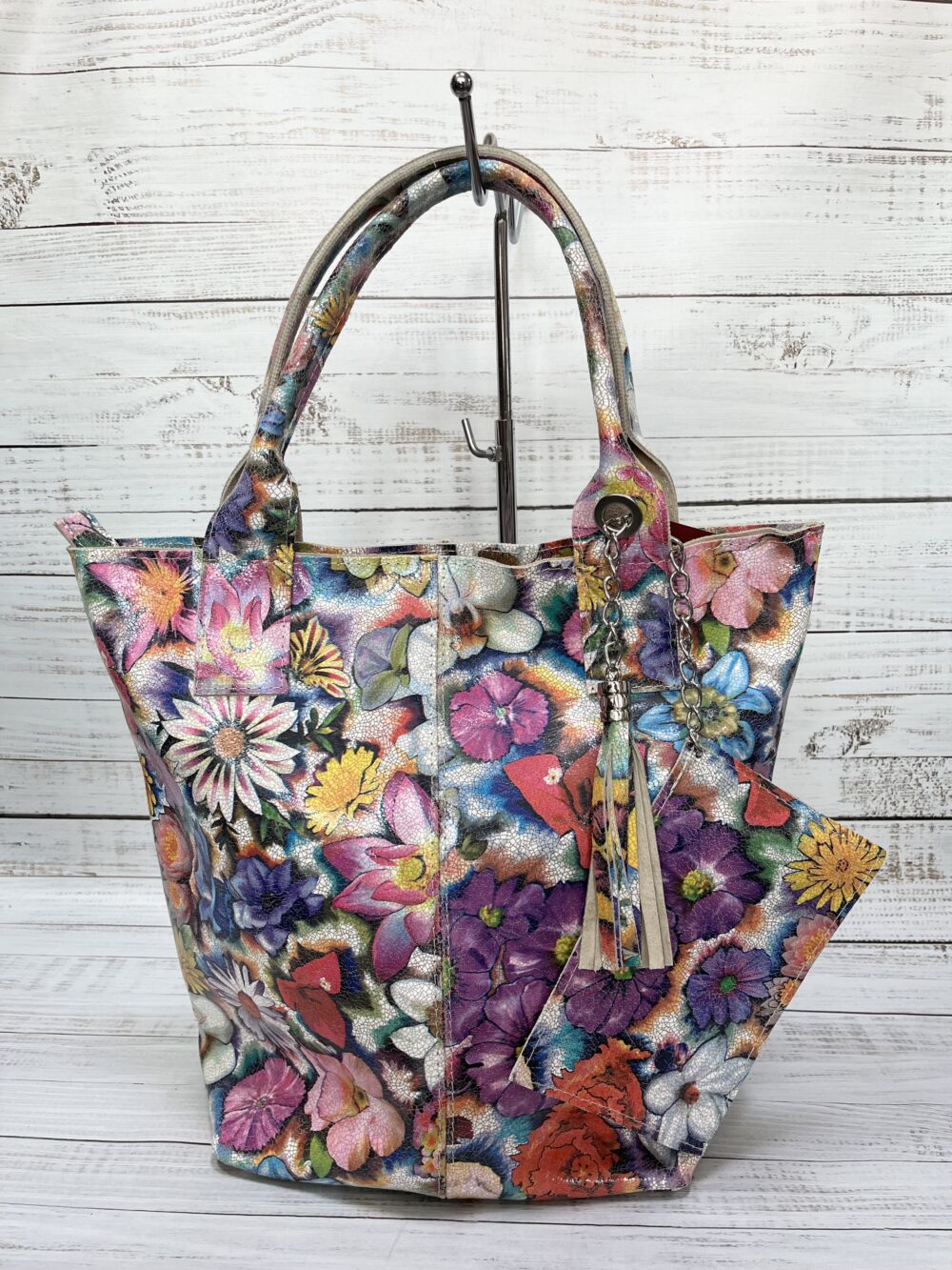 Lila virágos bőr shopper táska